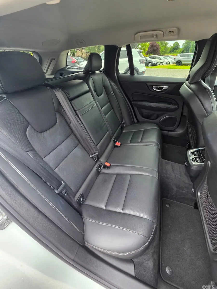 Volvo V60 Estate, Petrol, 2020, White