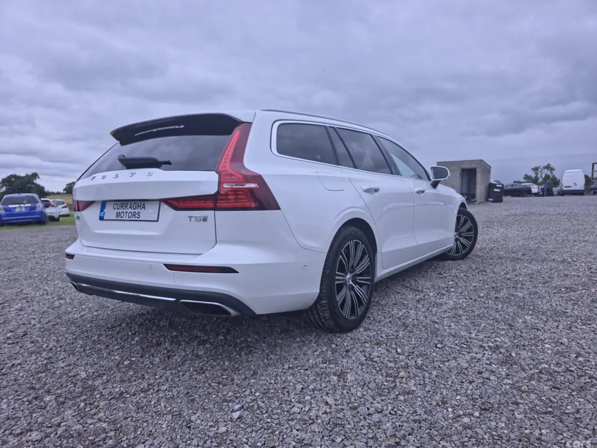 Volvo V60 Estate, Petrol, 2020, White