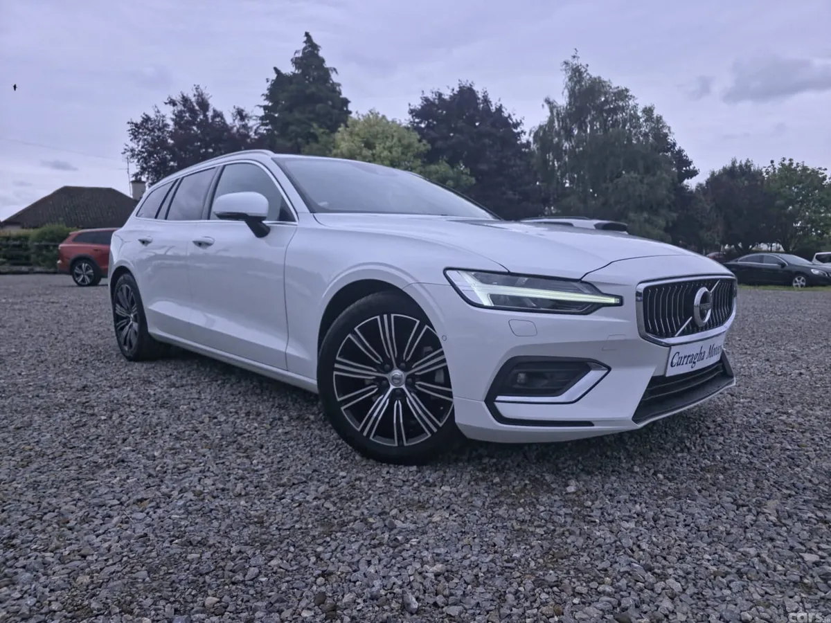 Volvo V60 Estate, Petrol, 2020, White