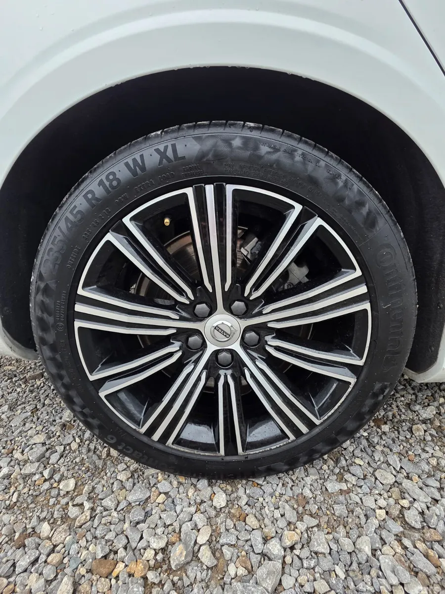 Volvo V60 Estate, Petrol, 2020, White