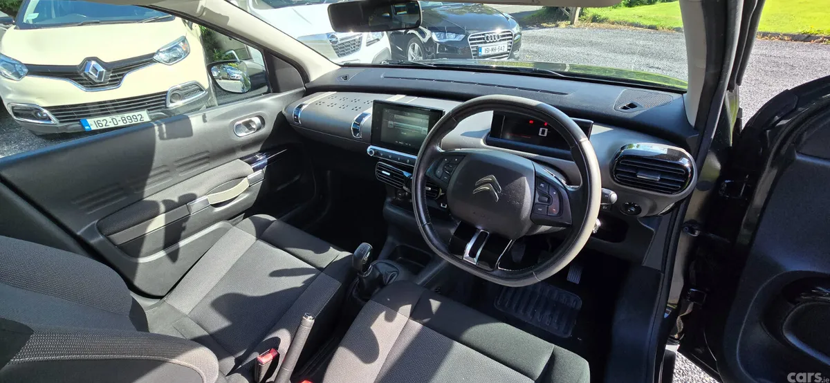 Citroen C4 Cactus Hatchback, Petrol, 2015, Black
