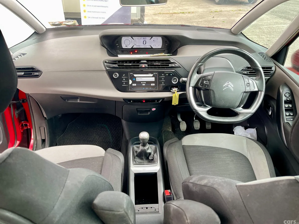Citroen Grand C4 Picasso Hatchback, Diesel, 2014, Red