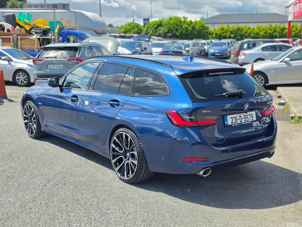 BMW 3-Series Estate/Jeep, Petrol Plug-in Hybrid, 2023, Blue