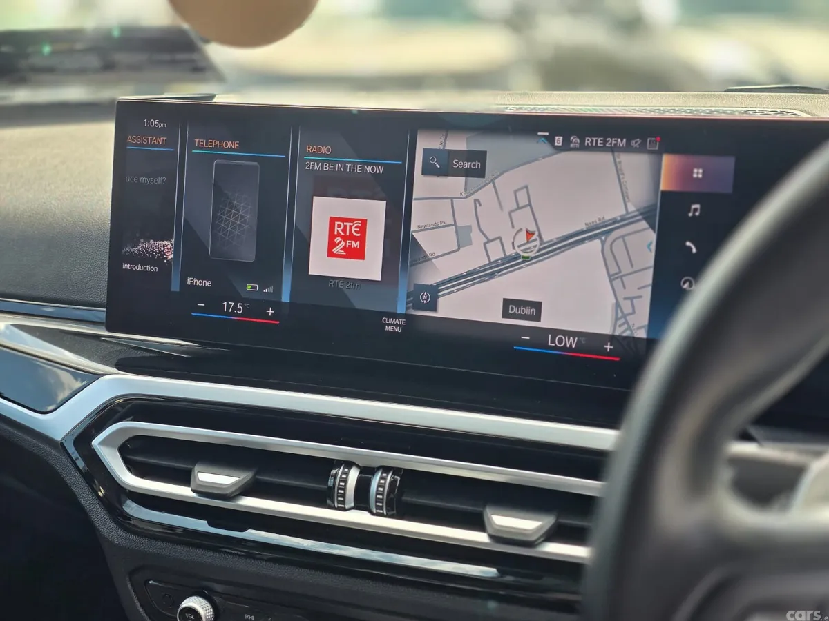 BMW 3-Series Estate/Jeep, Petrol Plug-in Hybrid, 2023, Blue