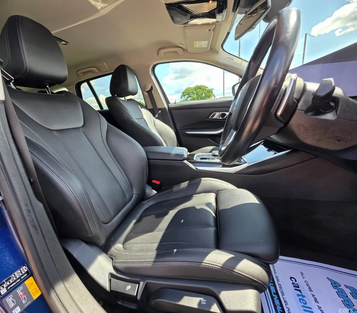 BMW 3-Series Estate/Jeep, Petrol Plug-in Hybrid, 2023, Blue