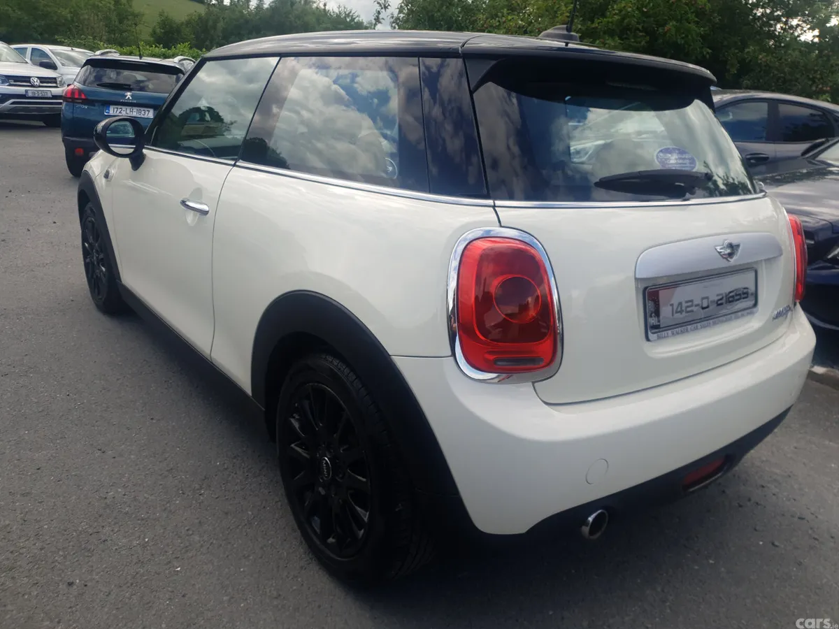 Mini Cooper Hatchback, Diesel, 2014, White