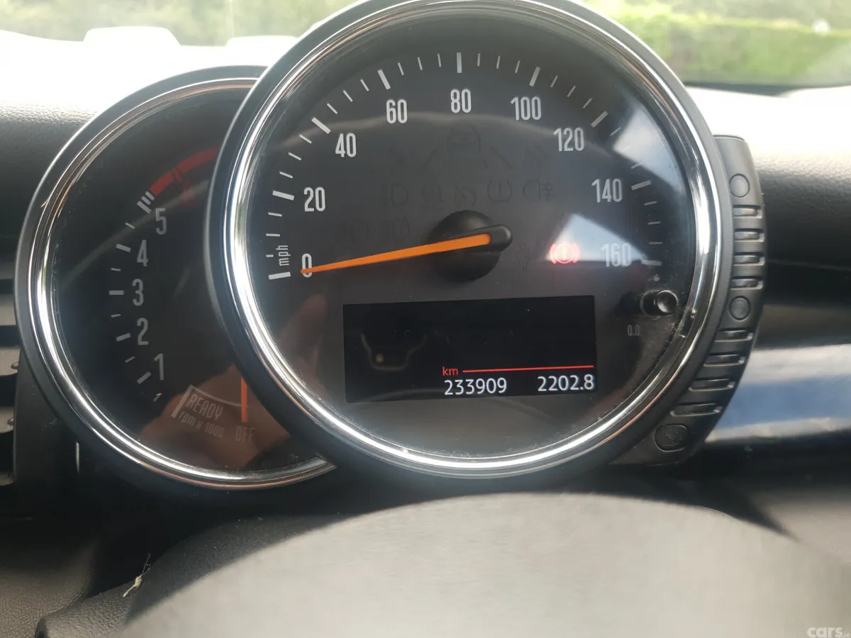 Mini Cooper Hatchback, Diesel, 2014, White