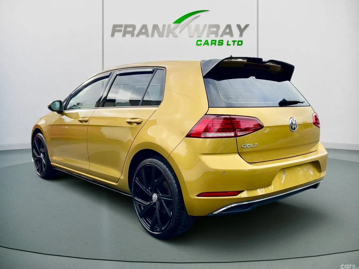Volkswagen Golf Hatchback, Diesel, 2018, Yellow