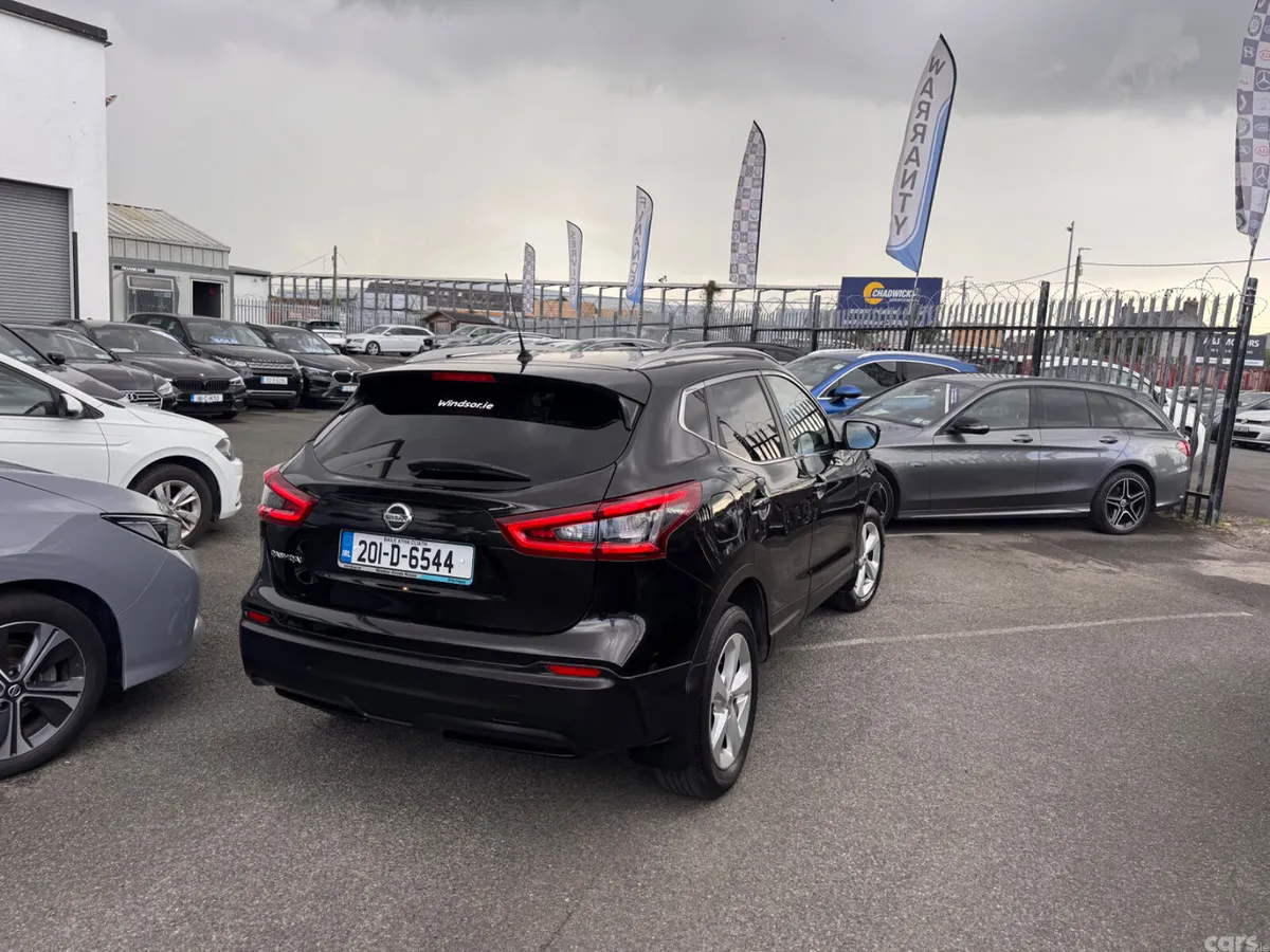 Nissan Qashqai MPV, Petrol, 2020, Black