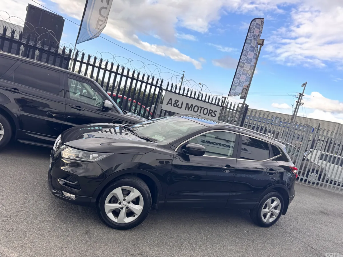 Nissan Qashqai MPV, Petrol, 2020, Black