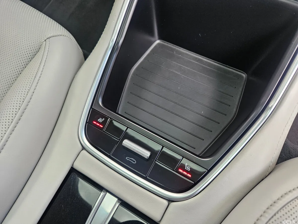 Porsche Panamera Hatchback, Petrol Plug-in Hybrid, 2017, Black