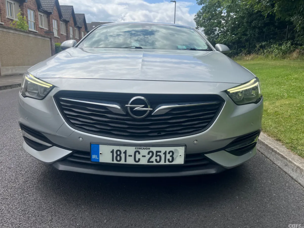 Opel Insignia Hatchback, Diesel, 2018, Grey