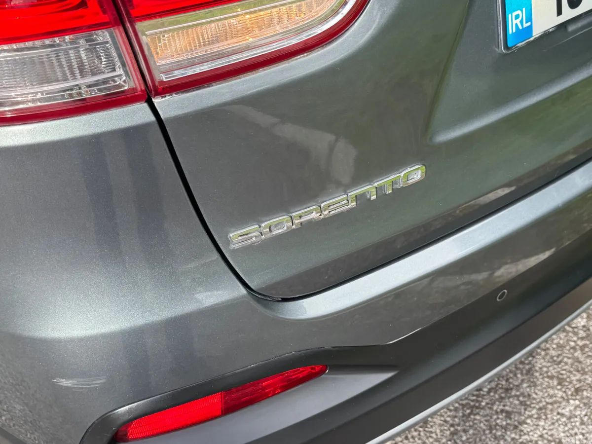 Kia Sorento SUV, Diesel, 2015, Grey