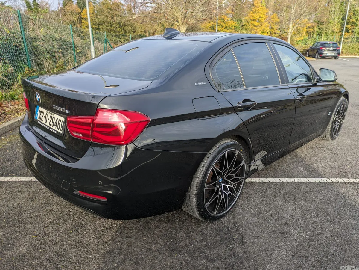 BMW 3-Series Saloon, Petrol Plug-in Hybrid, 2016, Black