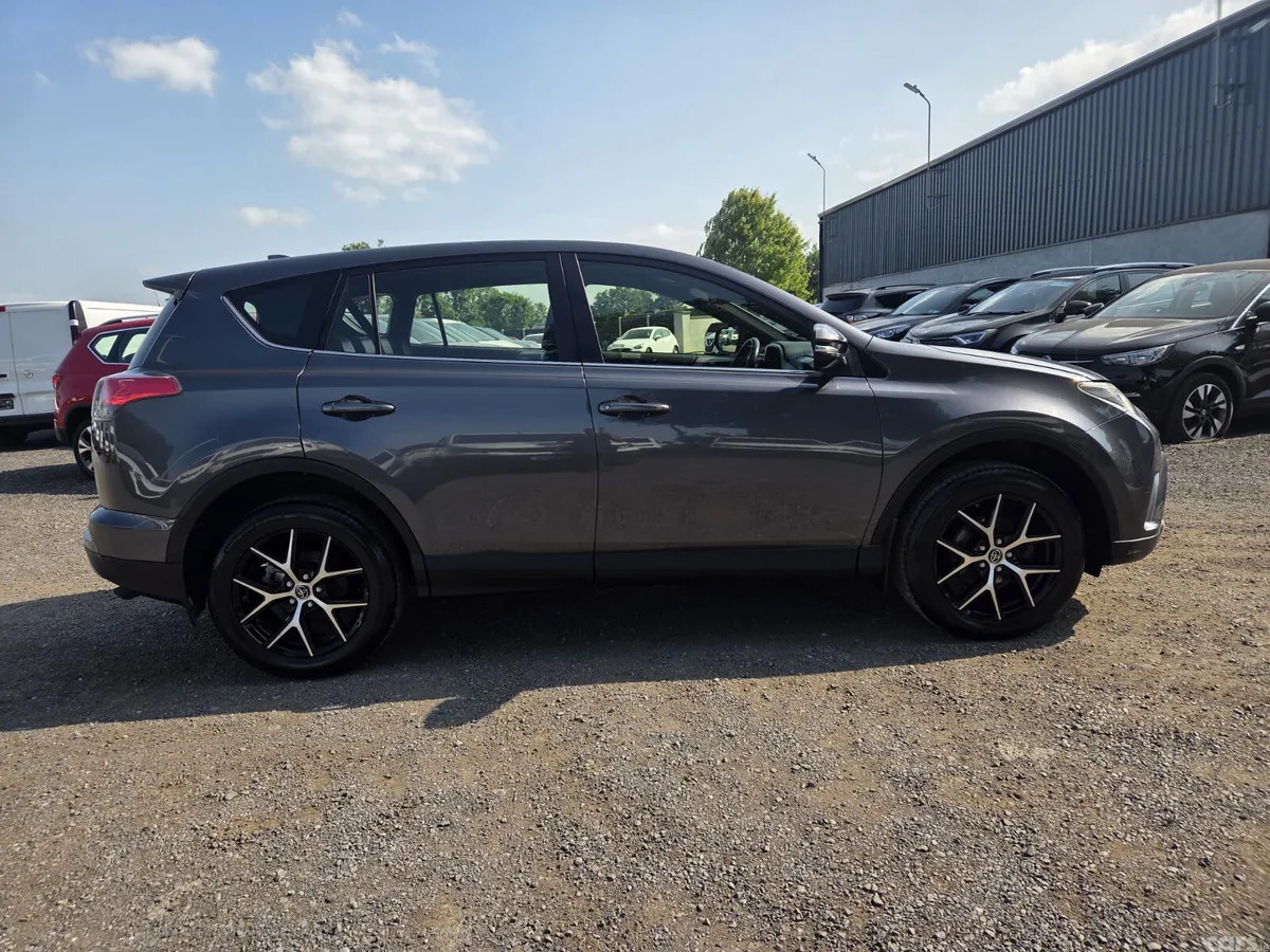 Toyota RAV4 SUV, Diesel, 2016, Grey