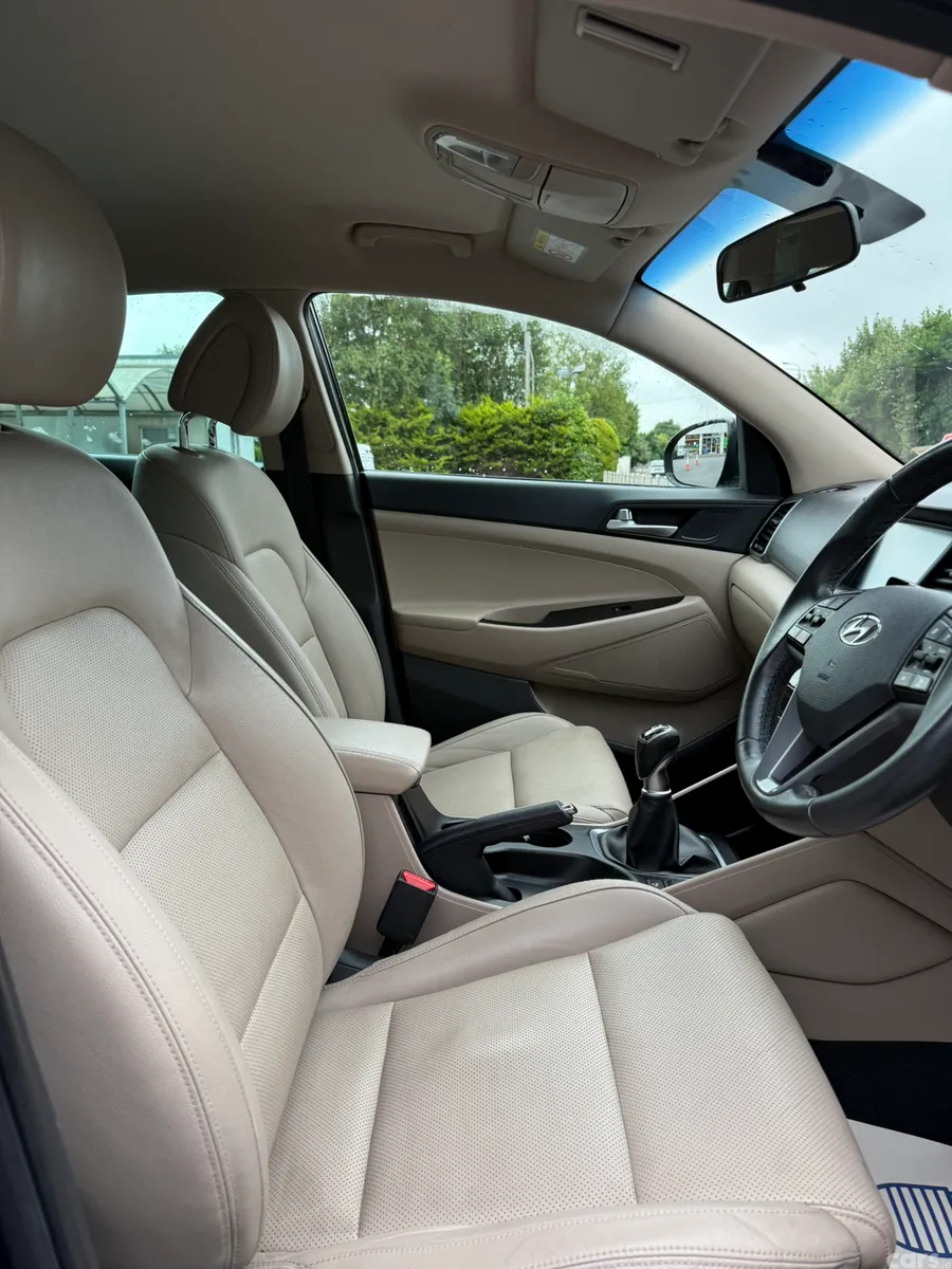 Hyundai Tucson SUV, Diesel, 2016, Black