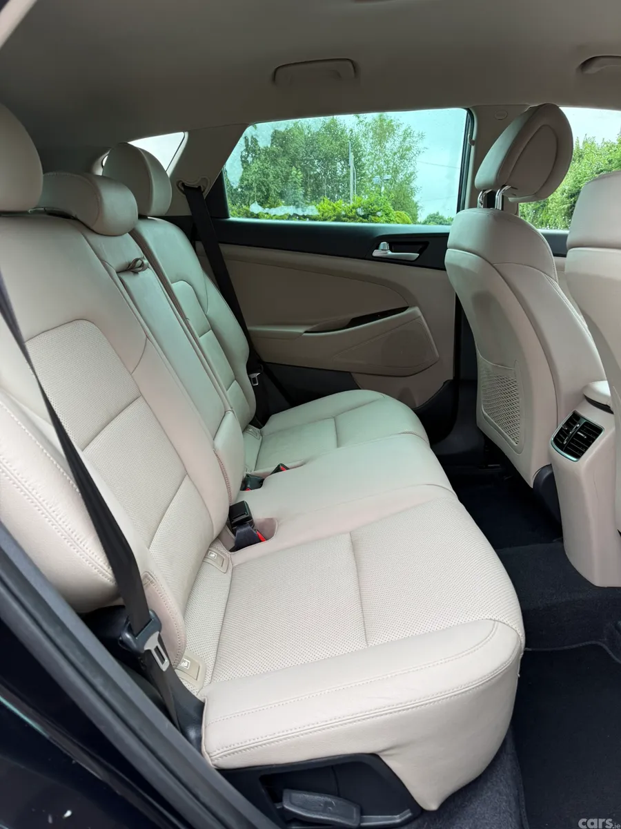 Hyundai Tucson SUV, Diesel, 2016, Black
