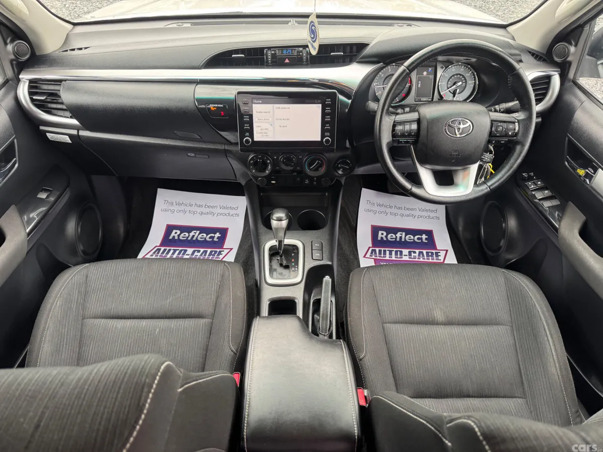 Toyota Hilux Pick Up, Diesel, 2022, White