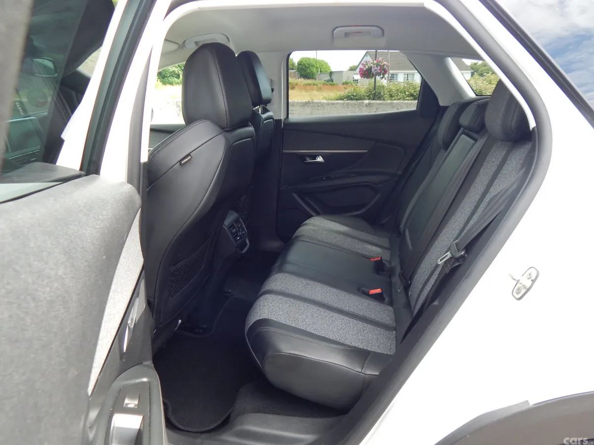 Peugeot 3008 Hatchback, Diesel, 2018, White