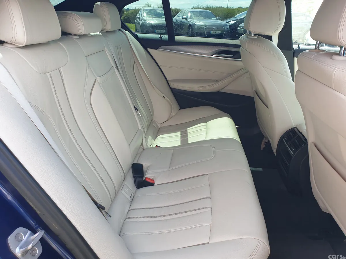 BMW 5-Series Saloon, Petrol Plug-in Hybrid, 2017, Blue
