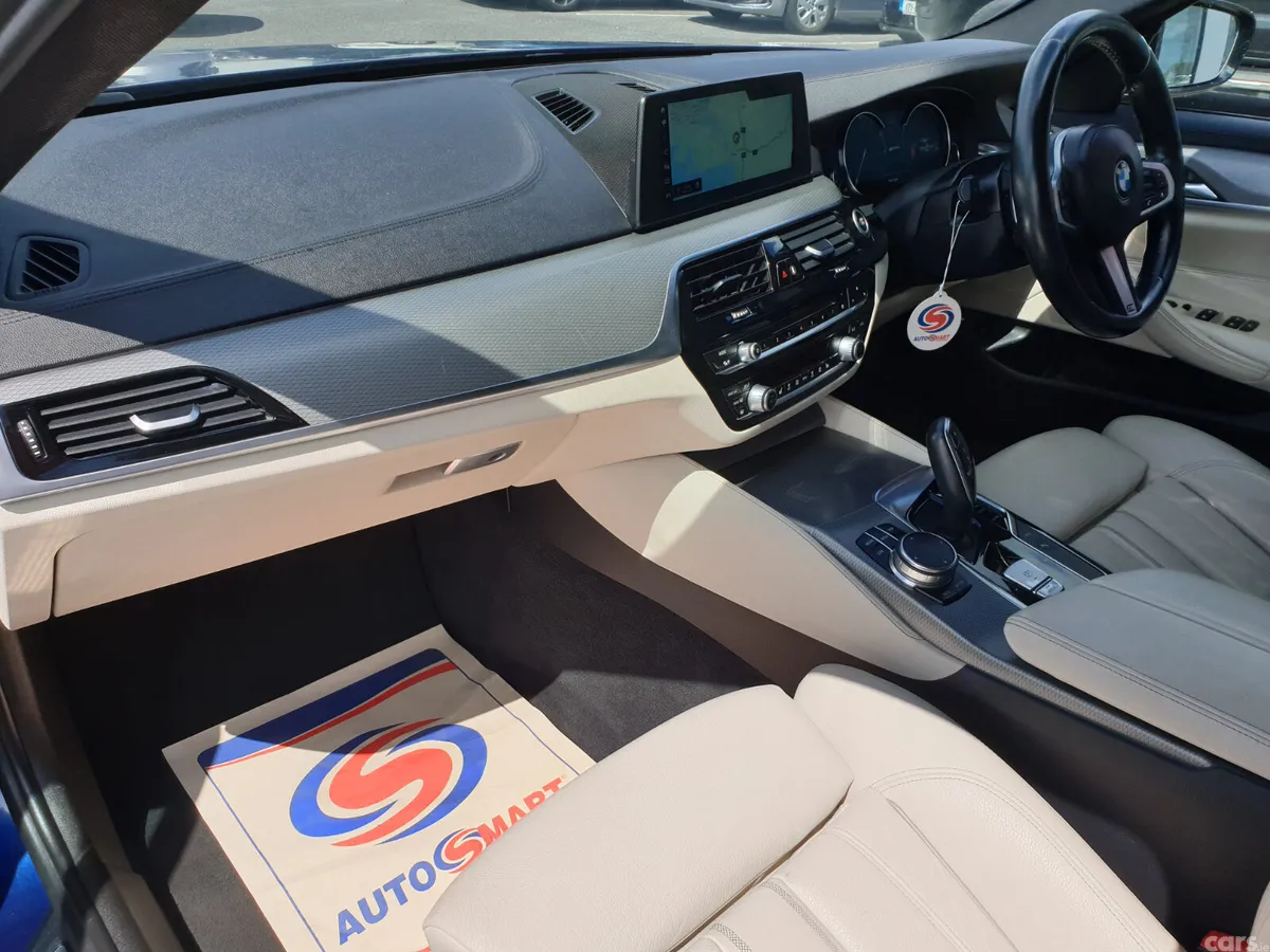 BMW 5-Series Saloon, Petrol Plug-in Hybrid, 2017, Blue