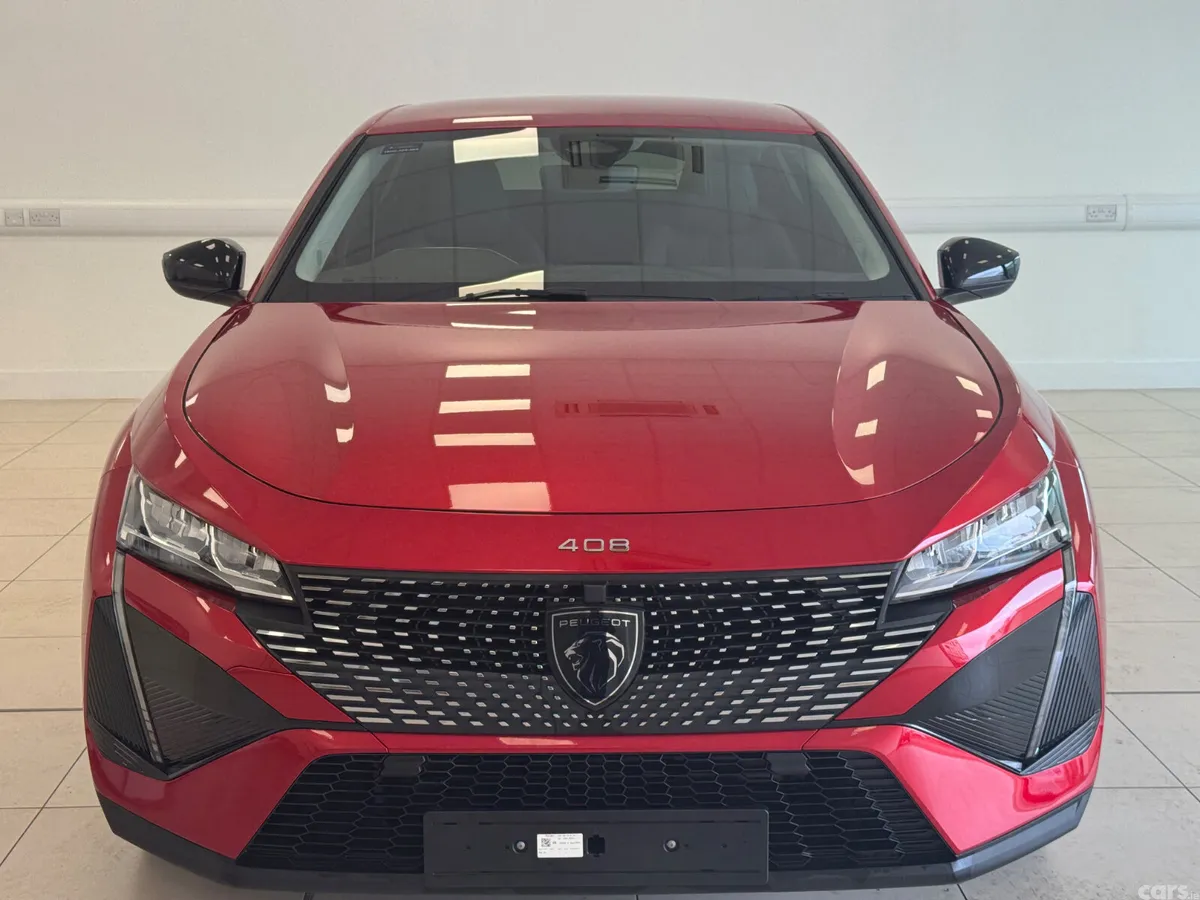 Peugeot 408 Hatchback, Petrol, 2025, Red