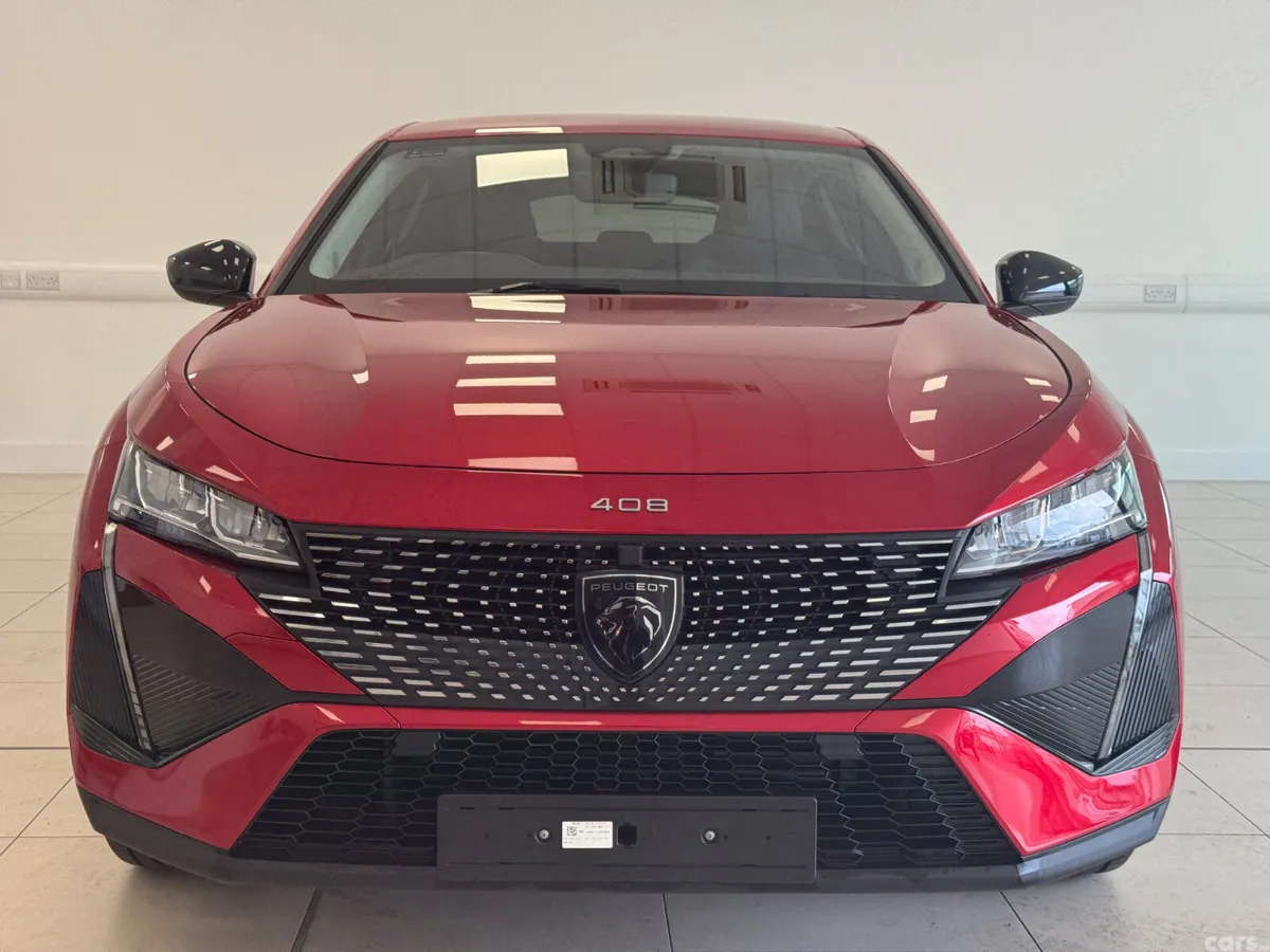 Peugeot 408 Hatchback, Petrol, 2025, Red