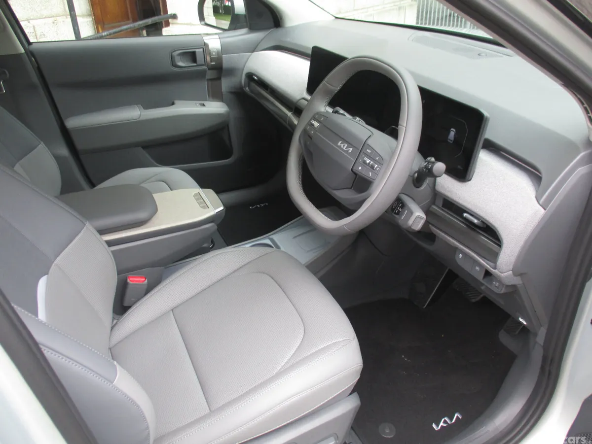 Kia EV3 MPV, Electric, 2026, Grey