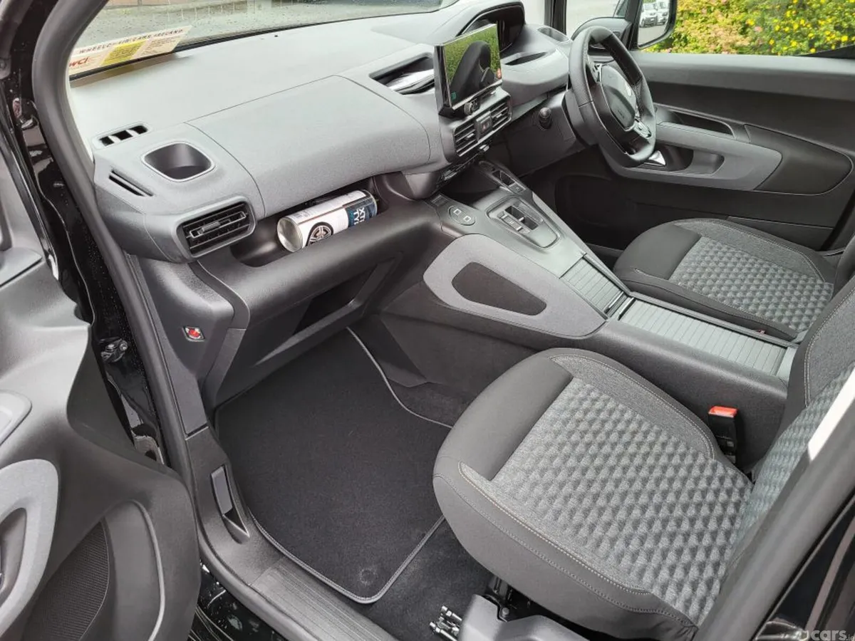 Peugeot Rifter MPV, Diesel, 2026, Black