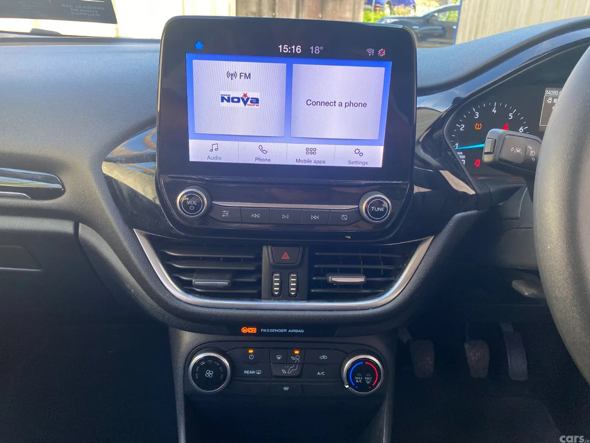 Ford Fiesta Hatchback, Petrol, 2022, Red