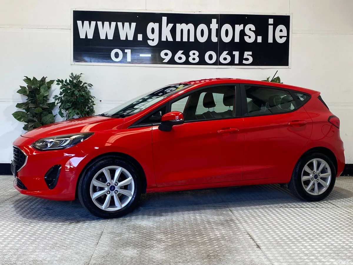 Ford Fiesta Hatchback, Petrol, 2022, Red