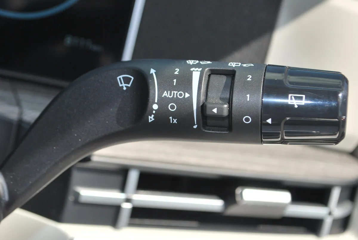 Hyundai Santa Fe SUV, Petrol Plug-in Hybrid, 2025, Grey