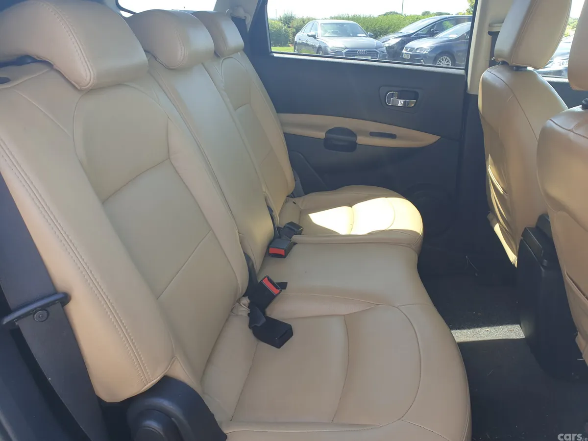 Nissan Qashqai+2 MPV, Diesel, 2012, Black