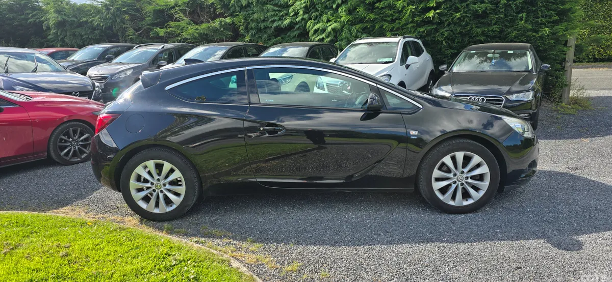 Vauxhall Astra Coupe, Diesel, 2018, Black