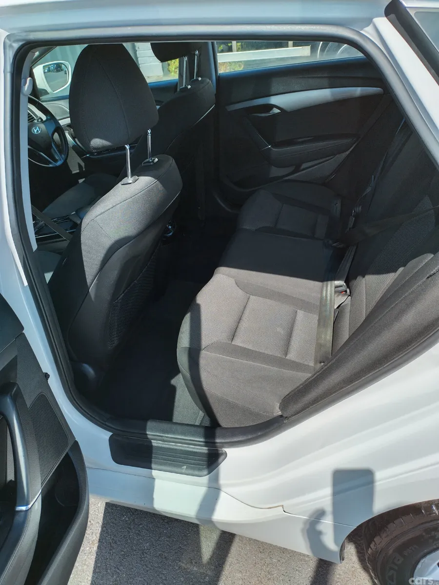 Hyundai i40 Estate, Diesel, 2017, White