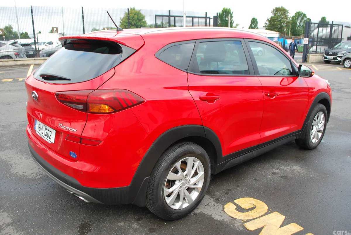 Hyundai Tucson SUV, Diesel, 2019, Red