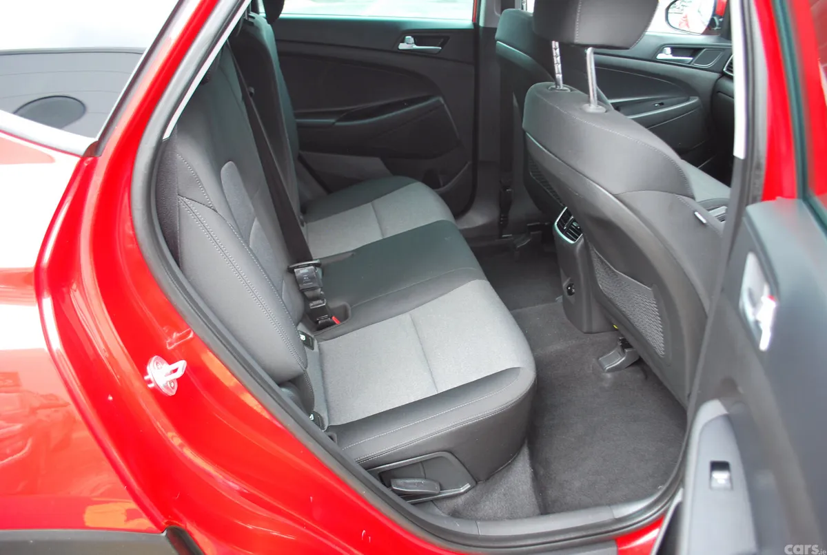 Hyundai Tucson SUV, Diesel, 2019, Red