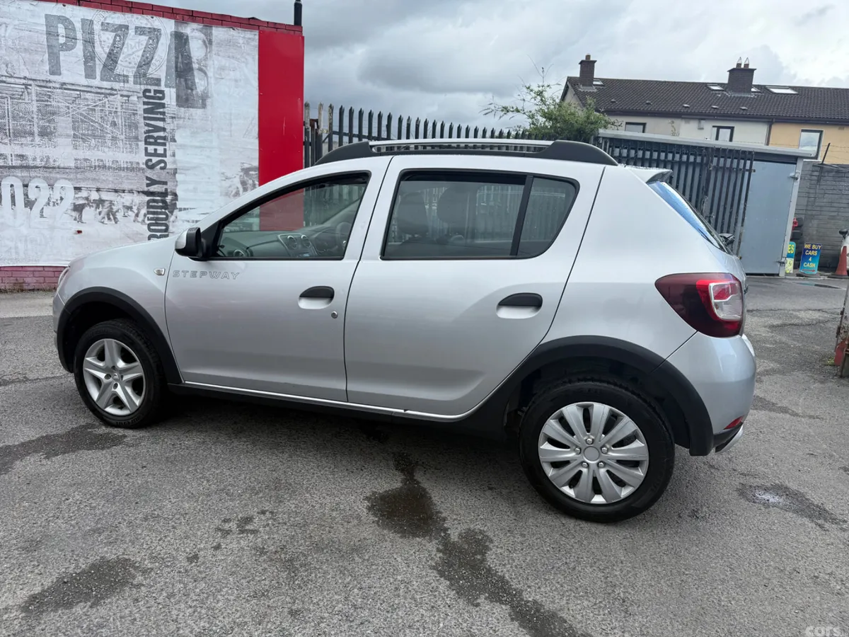Dacia Sandero Stepway Hatchback, Diesel, 2015, Silver