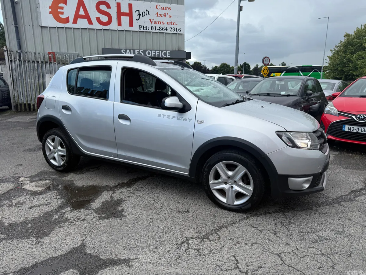 Dacia Sandero Stepway Hatchback, Diesel, 2015, Silver