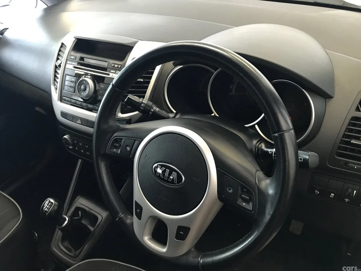 Kia Venga MPV, Diesel, 2018, Grey