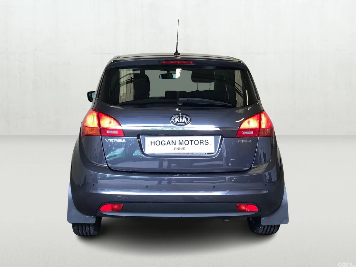 Kia Venga MPV, Diesel, 2018, Grey