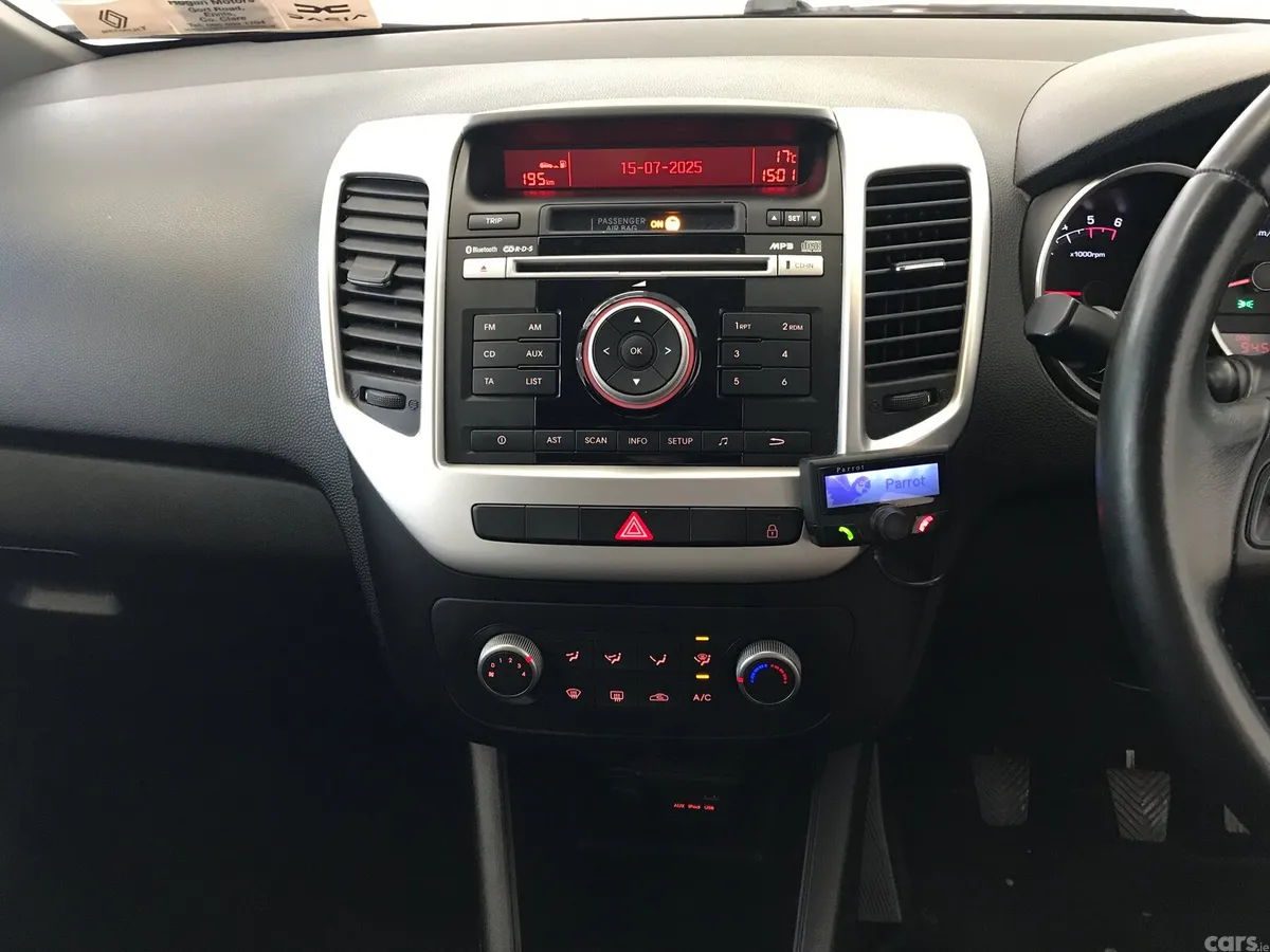 Kia Venga MPV, Diesel, 2018, Grey