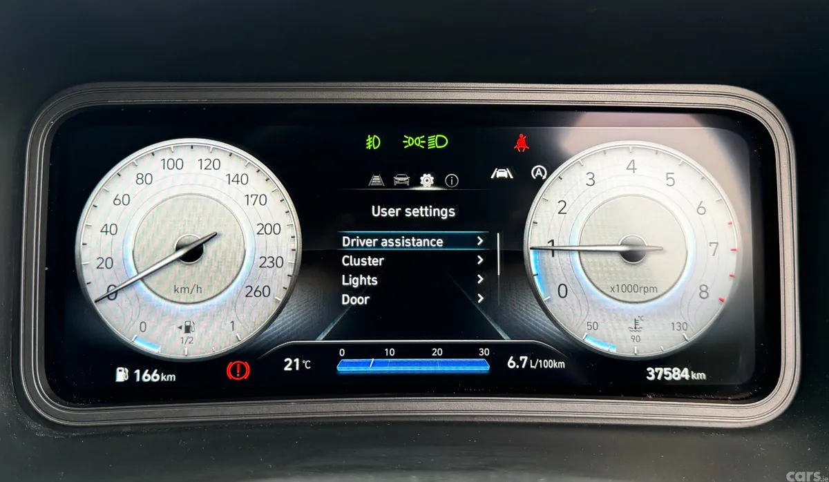 Hyundai KONA MPV, Petrol, 2023, Red