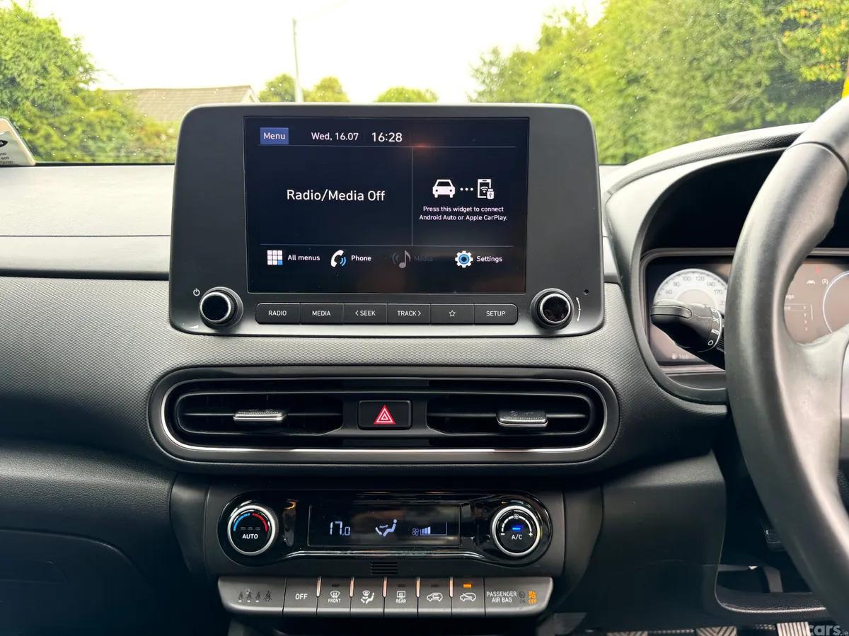 Hyundai KONA MPV, Petrol, 2023, Red
