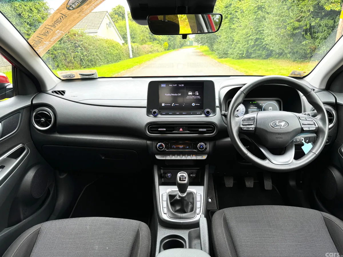 Hyundai KONA MPV, Petrol, 2023, Red