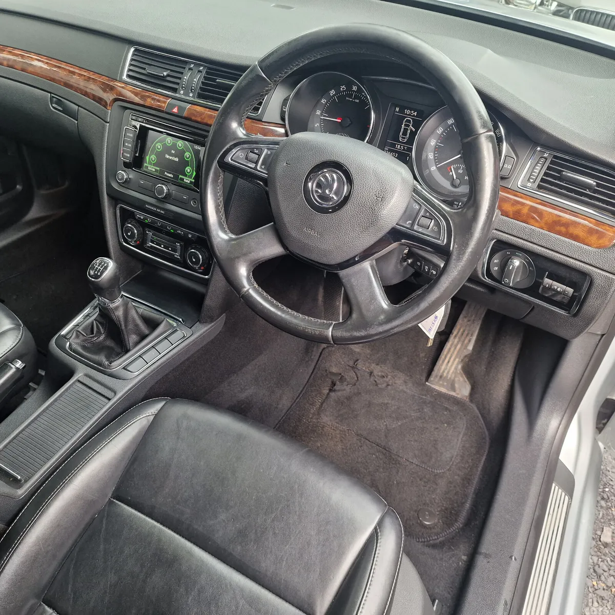 Skoda Superb Saloon, Diesel, 2015, Silver