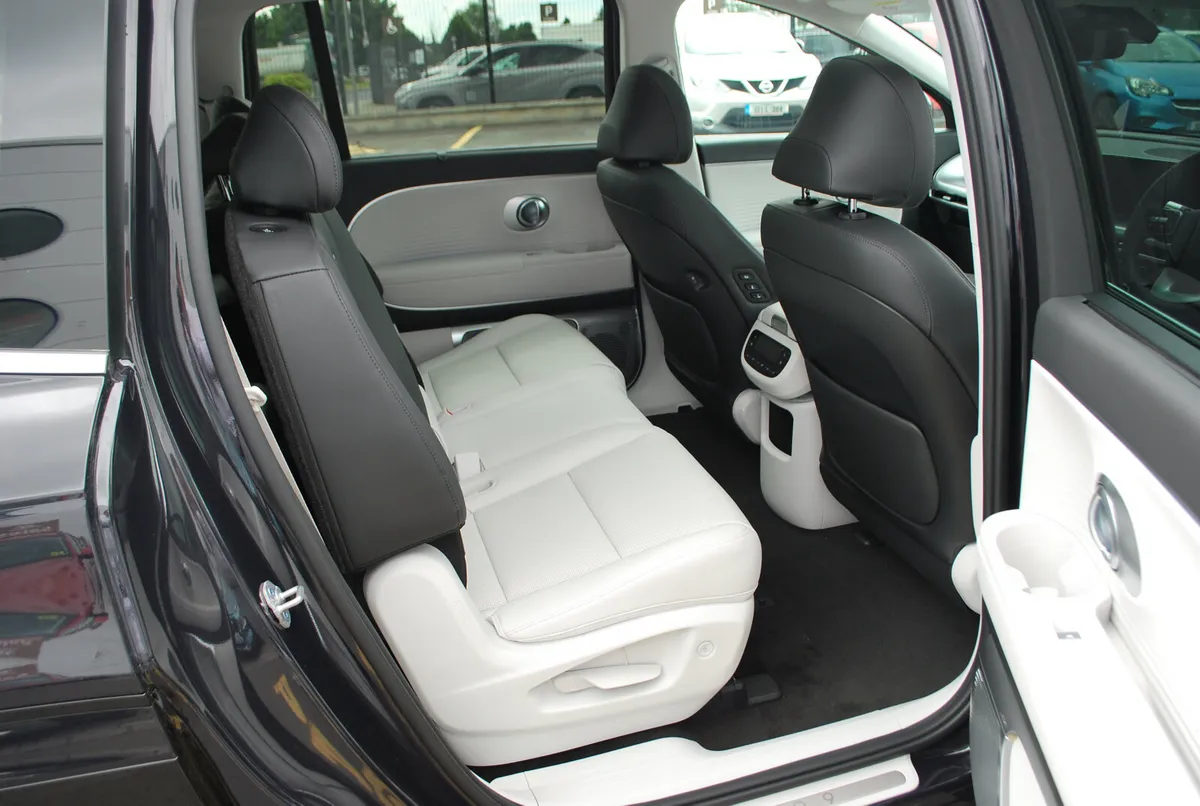 Hyundai IONIQ 9 SUV, Electric, 2026, Blue