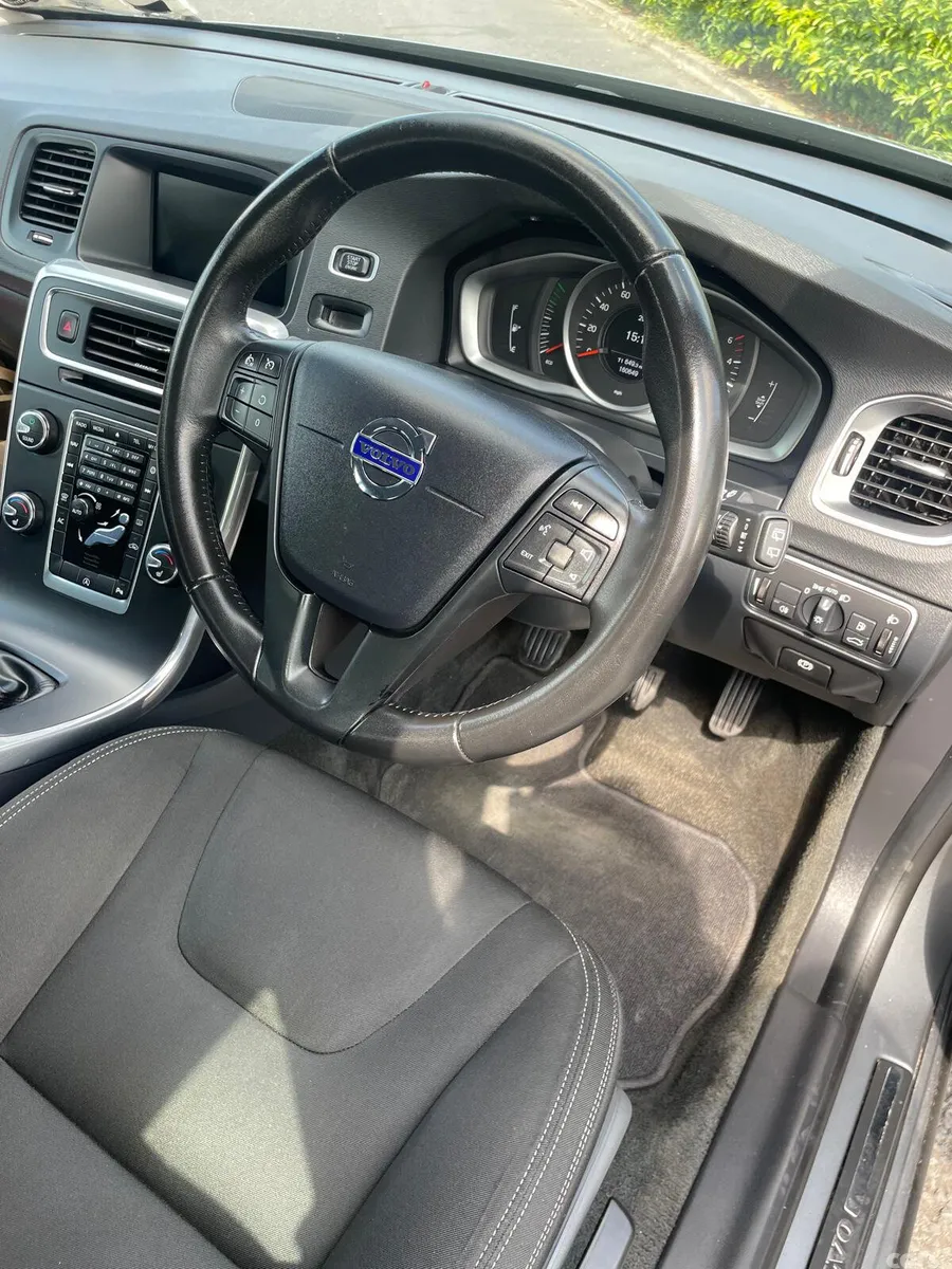 Volvo V60 Estate, Diesel, 2018, Grey