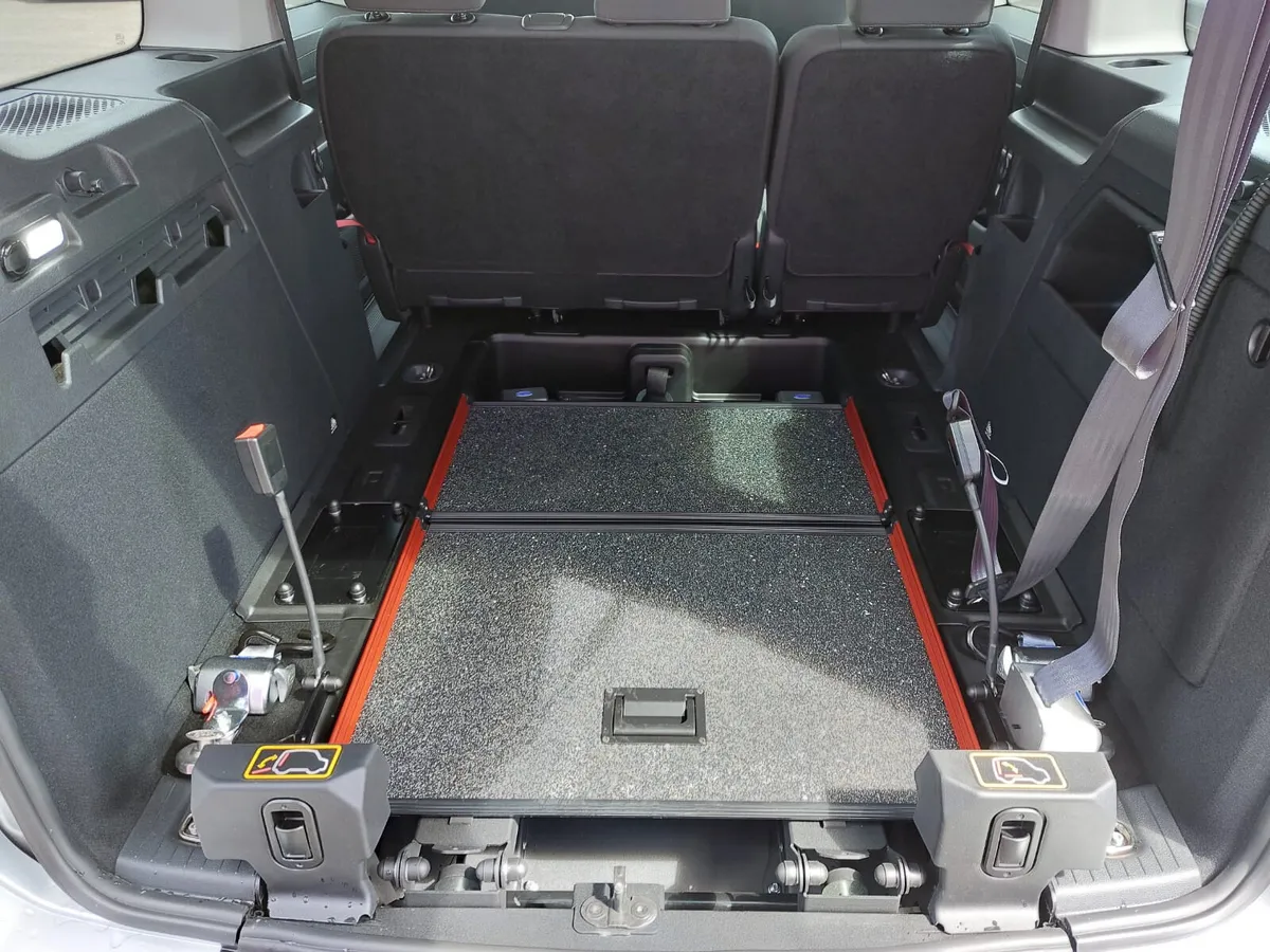 Ford Tourneo Connect MPV, Diesel, 2026, Silver