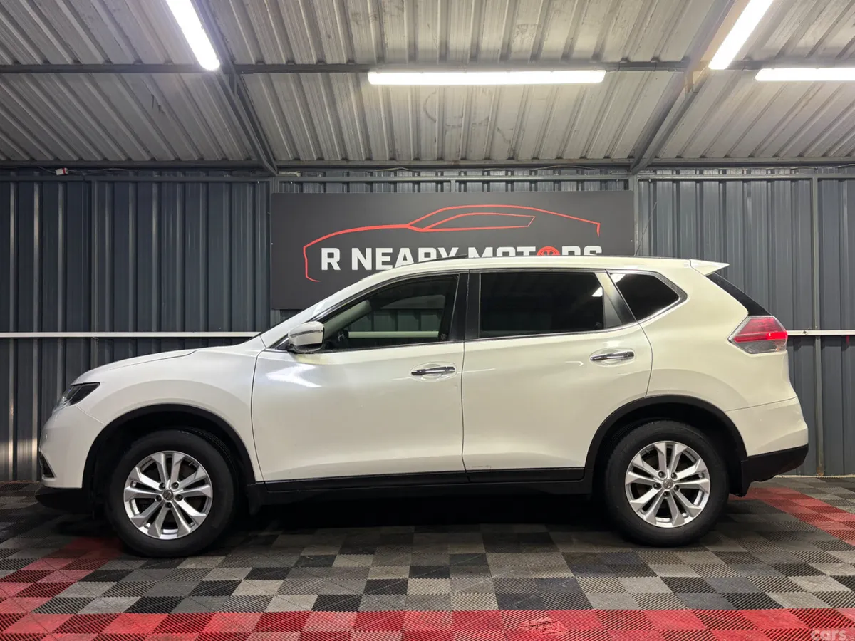 Nissan X-Trail SUV, Diesel, 2016, White
